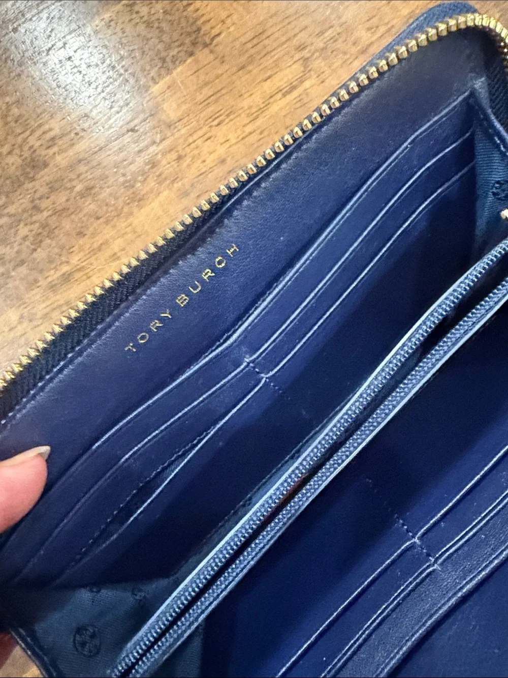 Tory Burch Cream Rope-Print Zip Wallet with Green Stripe and Gold Logo